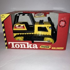 VINTAGE 1997 Tonka Tough Bulldozer 12