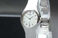 Vintage 1975 N MINT Quartz Seiko Bracelet 43-7000 PDP Womens Watch Made in Japan picture