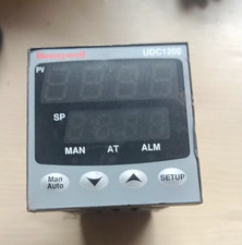 Honeywell Brand new original DC120L10001000 Temperature Controller fast shipping picture