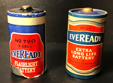 TWO Antique Eveready Extra Long Life D Battery #950 - 1931 8 & #790 - 1929 picture
