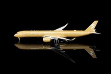 SQwings STARLUX Airlines A350-1000 B-58554 Airsorayama Gold 1/200 L2410 picture