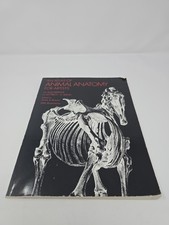 An Atlas of Animal Anatomy for Artists (Dover Anatomy for Artists) picture