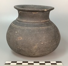 Ancient Thai Ayutthaya 16th-17th C Smoke-Blackened Earthenware Jar Pottery 90mm picture