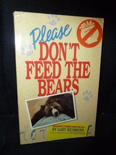 Please Don't Feed the Bears: Delightful Stories from the Zoo picture