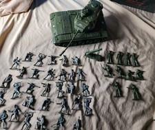 Vintage Processed Plastic Co Military Tank Army Soldiers Figures Toy Lot USA picture