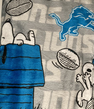Peanuts Snoopy Detroit Lions NFL Football Gray Plush Throw Blanket 60x70 NWT picture