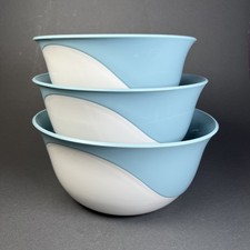 3 Pampered Chef Plastic Nesting Mixing Bowls 2Q, 3Q, & 4Q Blue & White Non Slip picture