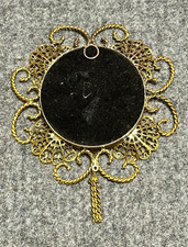 Vintage Ornate Round Display Easel Frame Gold/Black Metal 5x8 Holds 1