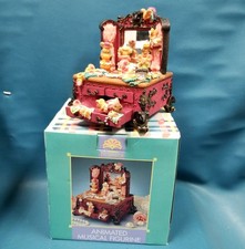Classic Treasures Mice On Dresser Animated Musical Figurine Music Box NIB picture