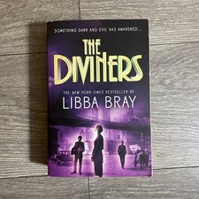 The Diviners - Paperback, by Libba Bray Libby Bray - Very Good picture