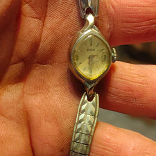 Elgin Women’s Vintage 1950s 10K RGP Oval Mechanical Watch 17J picture