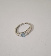 Vintage 10K White Gold Princess Cut Blue Topaz & Diamond Accent Ring 1.8g Size 7 picture