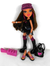 Bratz Treasures Yasmin_Fashion Doll- Accessories- Bag- Sandal-Brush_2005_MGA picture
