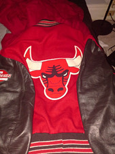 Vintage DeLong Chicago Bulls Red 90s  Jacket w/ Black Leather Sleeves Size 48 picture