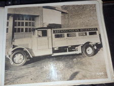ANTIQUE SILVER GELATIN PHOTO 1930 MACCAR ABENDSCHOEN'S BEVERAGES EXTRA PALE DRY picture