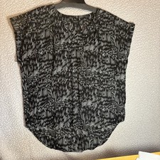 Simply Vera Vera Wang Blouse Women XL Black Geometric V-Neck Short Sleeve Casual picture