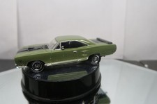 MATCHBOX 1/43 SCALE YMC04-M '70 PLYMOUTH ROADRUNNER HEMI IN GREEN W/BOX picture