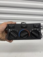1999-2001 Toyota Camry Climate Control Unit HVAC OEM picture