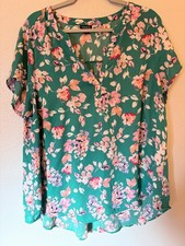 Floral Flowly Torrid Shirt picture