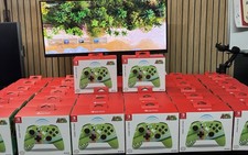 HORI Wireless HORIPAD: Yoshi for Nintendo Switch - Officially Licensed By Ninten picture