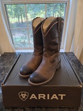 Ariat Women's Size 11(b)  Unbridled Roper Boots picture