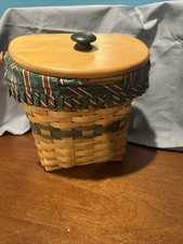 Longaberger 1998 Christmas Collection Glad Tidings Basket – Dated 1998  picture