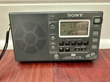 SONY ICF-SW33 World Band Receiver, World Time, FM/MW/SW, Digital picture