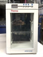 Thermo Scientific Heratherm IMC18 Compact Microbiological Incubator 50125590 picture