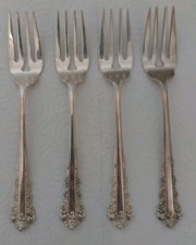 Set of 4 Lunt Sterling Silver Forks 6 1/2