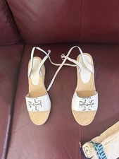White Tory Burch Sandals Size 8/ Comfortably  Fits Size 7 1/22 picture
