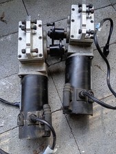 Invacare TDX SP 1141717(1113298) 1141718(1113299) Pair L&R Motors/Gearboxes picture