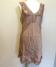 Neiman Marcus Intimates Women's Taupe Lace Full Slip, Solid, Size M picture