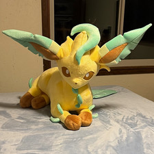 Leafeon Pokemon Center REAL Pokédex SIZE New with tags, box and wrapping picture