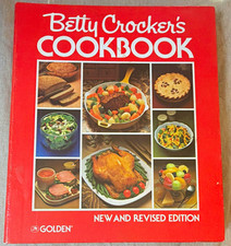 VTG 1983 Betty Crocker’s Cookbook New & Revised Ringbound Illustrated Golden picture