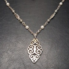 BRIGHTON Geneva Pearl  Necklace/Pendant. 16.640 picture