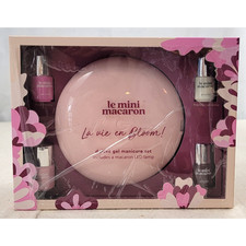 New Le Mini Macaron Deluxe Gel Manicure Set w/ Maxi LED Lamp La Vie en Bloom picture