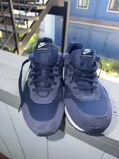 Nike Venture Runner Men's Low Top Sneakers Midnight Navy size 14 picture