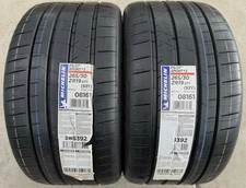 Michelin Pilot Sport 4S 265/30ZR19 XL 93Y picture