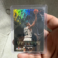 SkyBox 1999-00 NBA Hoops Tim Duncan Up Tempo Insert #4 Spurs  /1989 picture