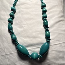 Paparazzi Women’s Necklace With Earrings picture