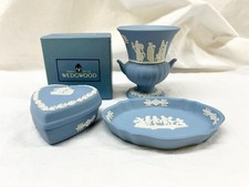 Vintage Wedgewood Jasperware Heart Trinket Box, 2-Handled Vase, Platter EX COND picture