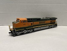 HO Athearn 4936 BNSF Iconic Heritage I Livery C44-9W Powered Locomotive #986 picture