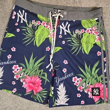 Hurley x 47 Brand Men's Phantom Tailgate New York Yankees Boardshorts Size 32 picture