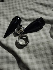 Spike Ear Plug Tunnel Pair Stainless Steel Screwback Punk Black/Silver picture