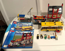 LEGO City City Corner 7641 483pc Bus Pizzeria Shop Minifigures Instructions picture