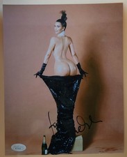 Kim Kardashian Signed 8x10 Authentic  Photo - Autograph with Tamper Proof JSA picture