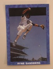 Ryne Sandberg - Chicago Cubs - Blue Border Jumping in Wrigley Field Broder Card picture