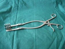 Medicon 24.34.26 Beckmann-Adson Wound Spreader 4x4 Teeth 25mm Deep, Blunt Stump picture
