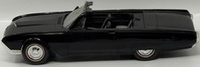 Vintage 1962 AMT Ford Thunderbird Convertible 1/25 Scale Built Model Car picture