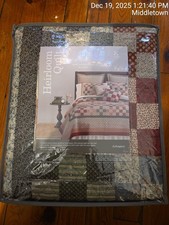 New JCPenney Home Expressions  King,  Heirloom Quilted Arlington  picture